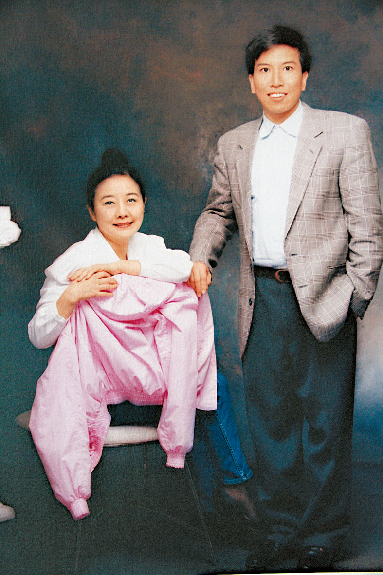 當年龔如心與陳振聰的合照。