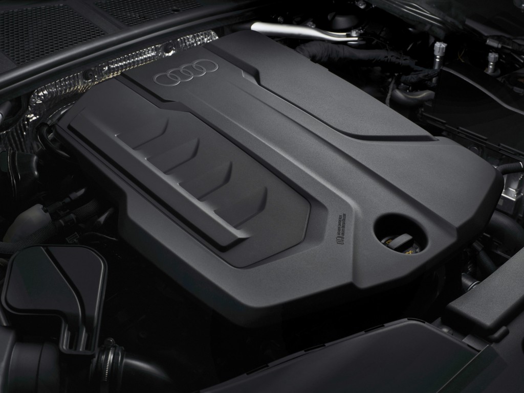 Audi发表新世代A5 Sedan / Avant，全线标准版搭载增配VTG可变几何涡轮的2.0公升Turbo引擎，马力输出划分150ps和204ps两款。