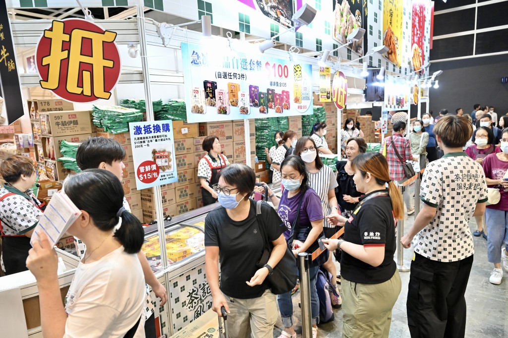 由香港贸发局主办的「美食博览」一连5日于湾仔会展中心举行。锺健华摄