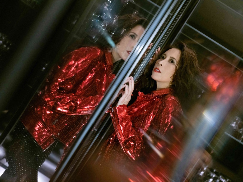 为《完美不完美》录音，也是Karen首度进行遥距录音。