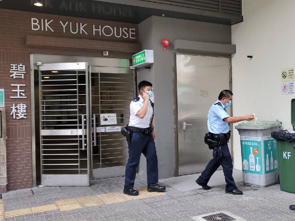 警方到場調查事件。