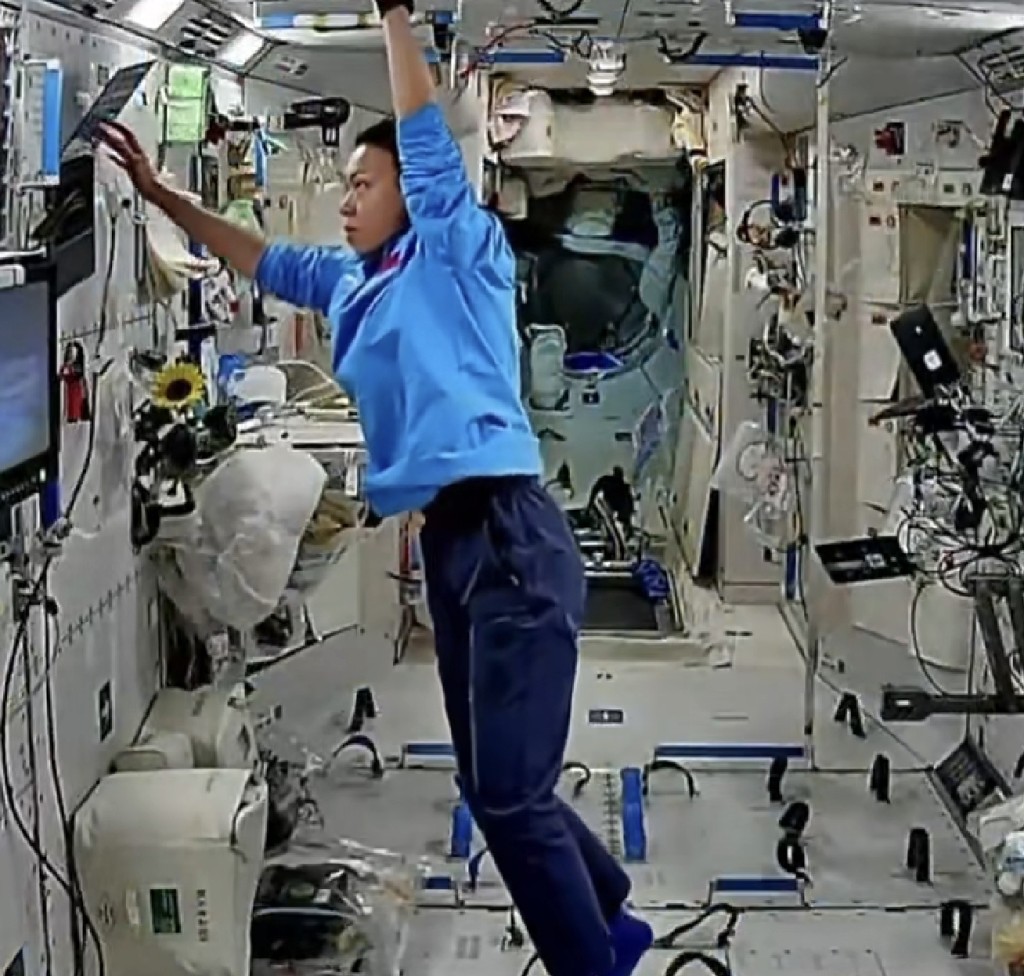 黎家盈太空站最新畫面曝光。微博 黎家盈太空站最新畫面曝光。微博