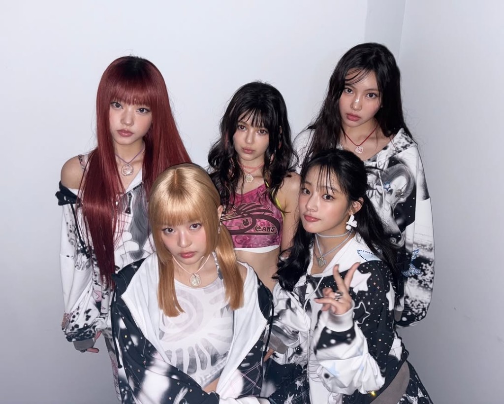 NewJeans。
