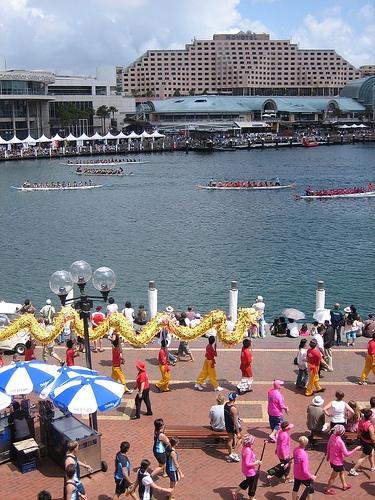 澳洲悉尼亦有龙舟比赛。