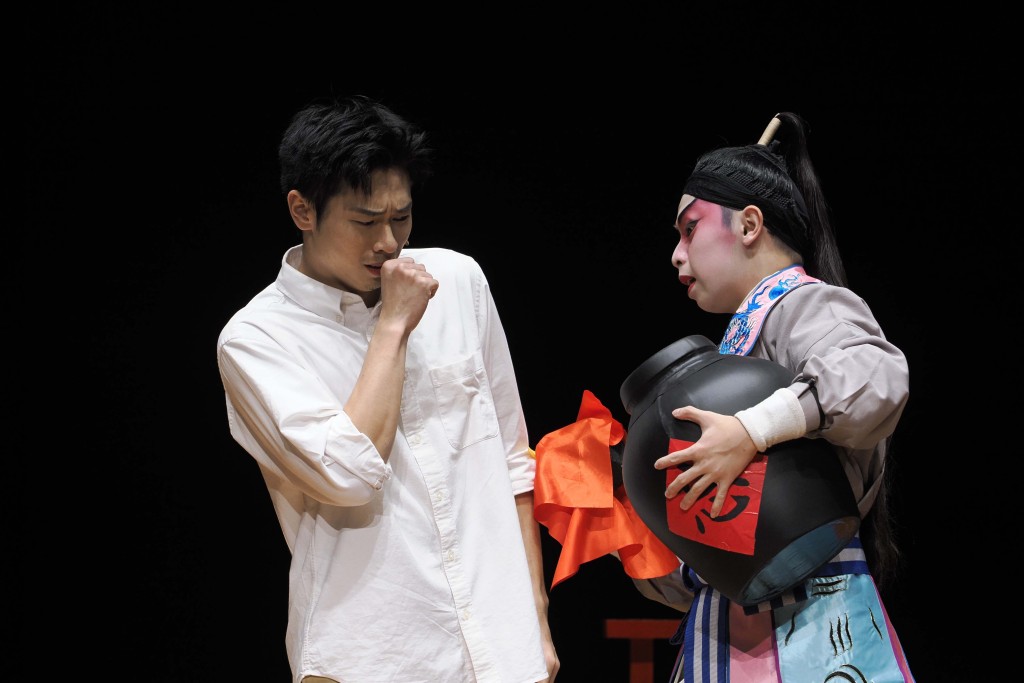 《周瑜都督撐》以搞笑勵志的戲劇故事，展現戲曲活潑又日常化的面向。