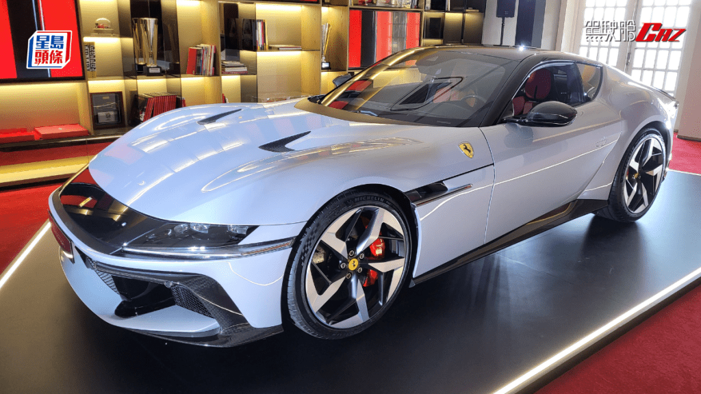 法拉利Ferrari今天(7月17日)在香港淺水灣專店，發表全新12Cilindri旗艦級超跑，定價HK$6,988,000起。