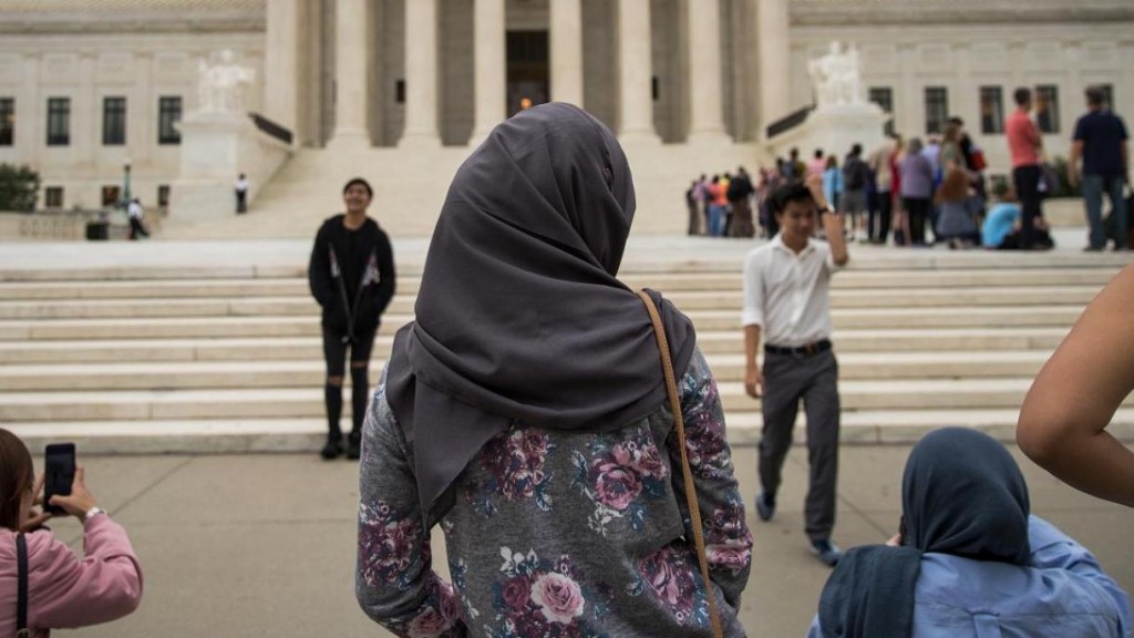 兩名女2穆斯林女被強脫頭巾拍照，紐約市賠1.37億和解。