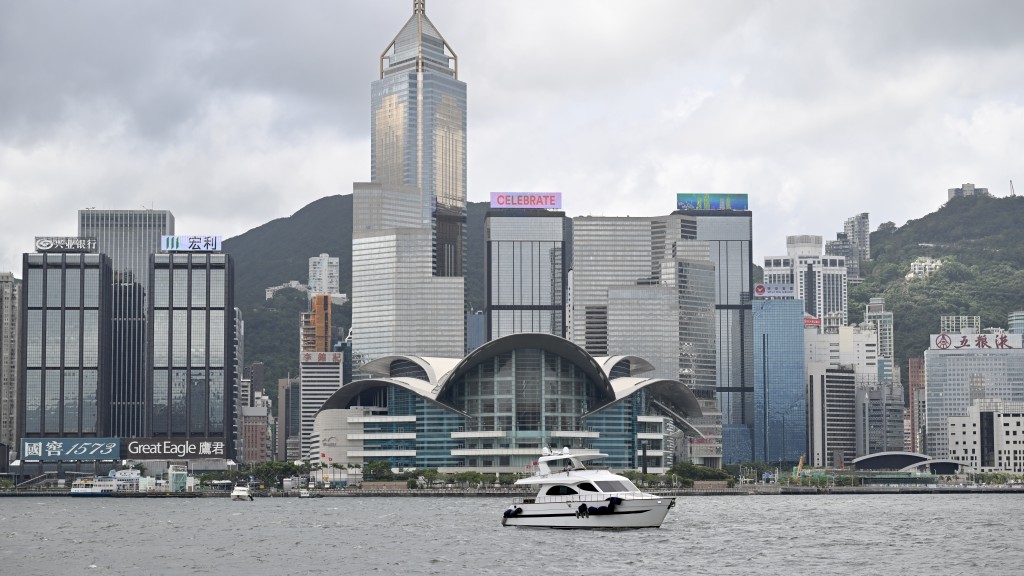 熱帶氣旋紫檀︱天文台：與本港保持相當距離 除非進一步靠近珠江口 否則需發出熱帶氣旋警告信號機會較低