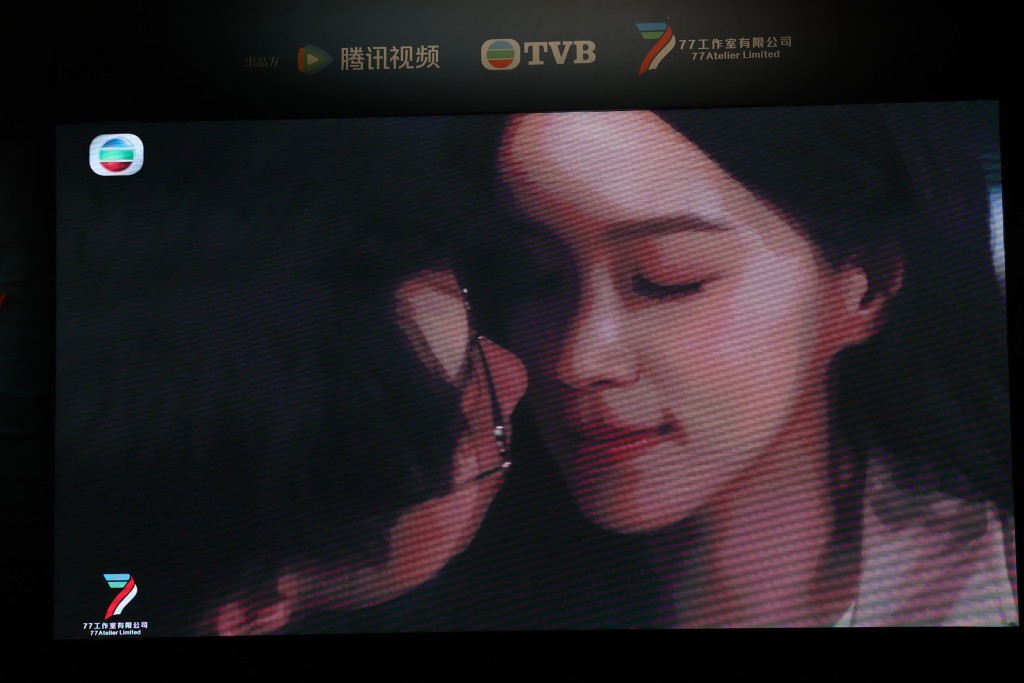 吳業坤演張振朗的解離人格,較外向,會代張振朗的角色社交和談情。 吳業坤演張振朗的解離人格,較外向,會代張振朗的角色社交和談情。