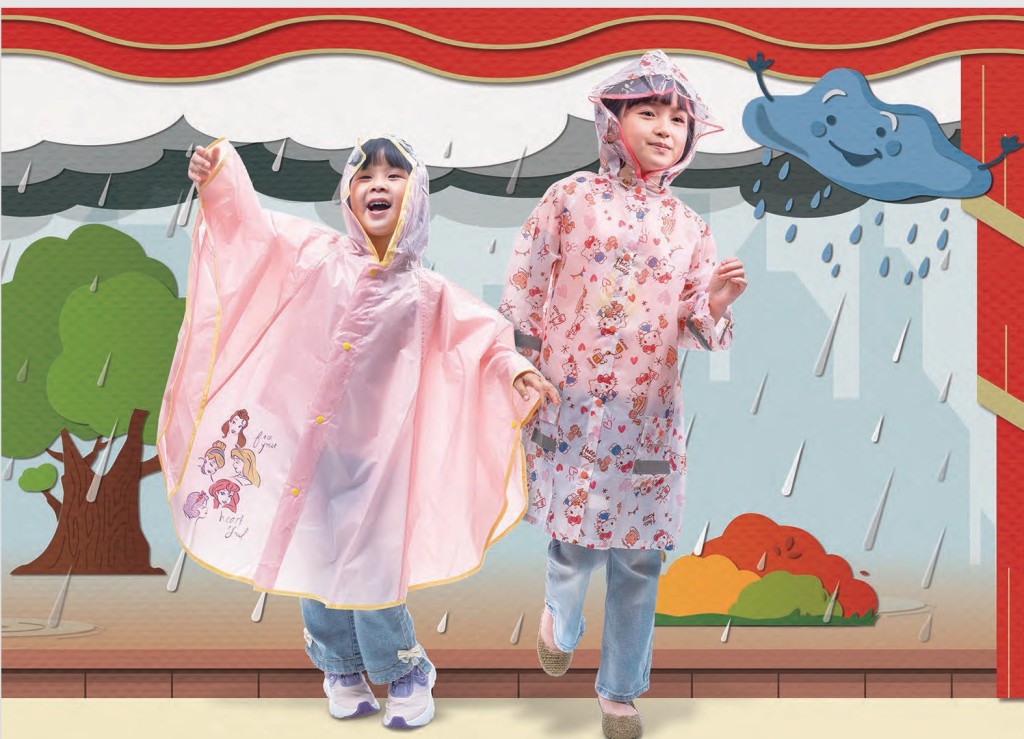 消委會兒童雨衣|14款兒童雨衣10款獲最高分(圖片來源:消委會影片截圖) 消委會兒童雨衣|14款兒童雨衣10款獲最高分(圖片來源:消委會影片截圖)