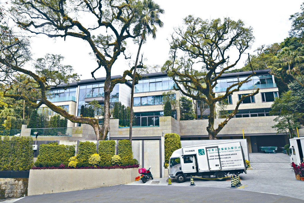 ■騰訊前高層李海翔斥逾5.98億、購入山頂豪宅新盤77/79 PEAK ROAD。