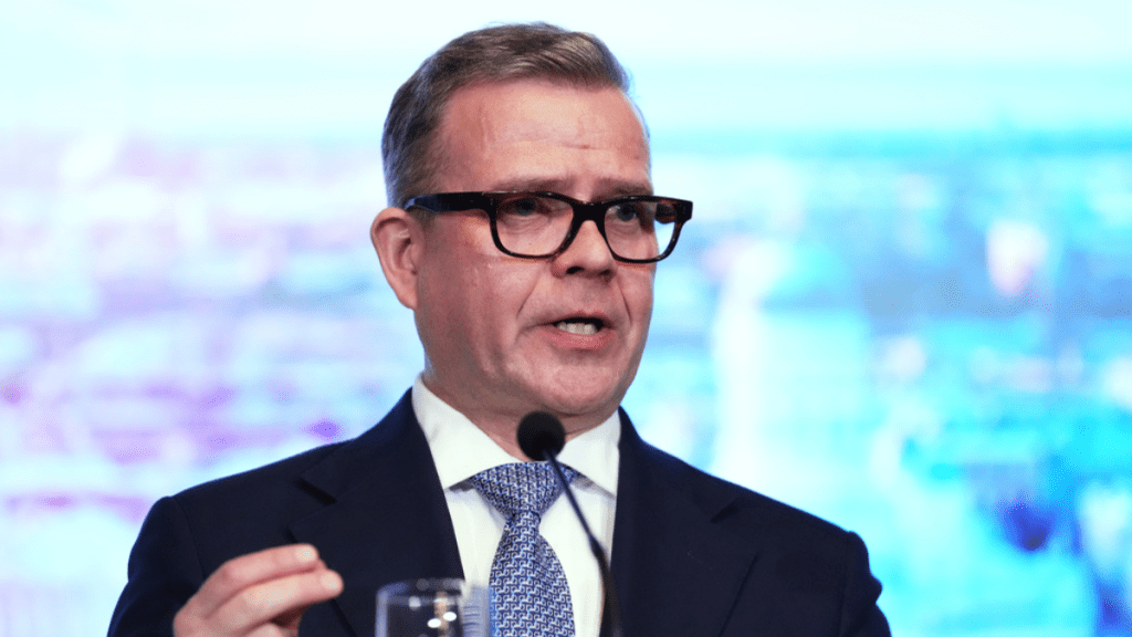 芬兰总理奥尔波反对种族歧视。美联社