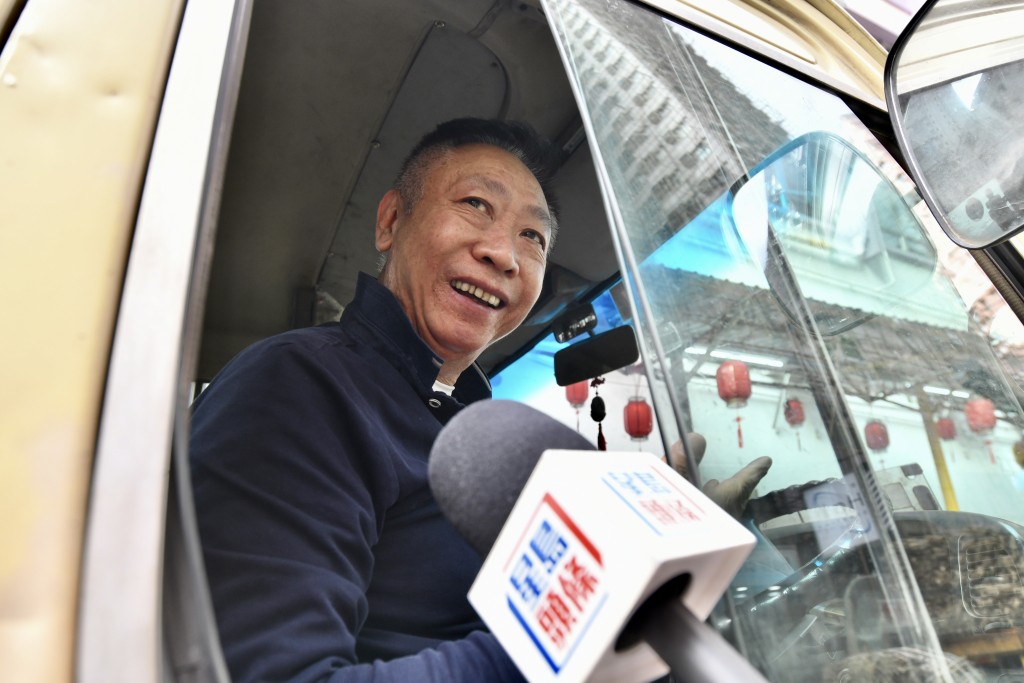 荃灣至觀塘線紅色小巴司機錢先生（化名）回應，油價上升對其未有影響。