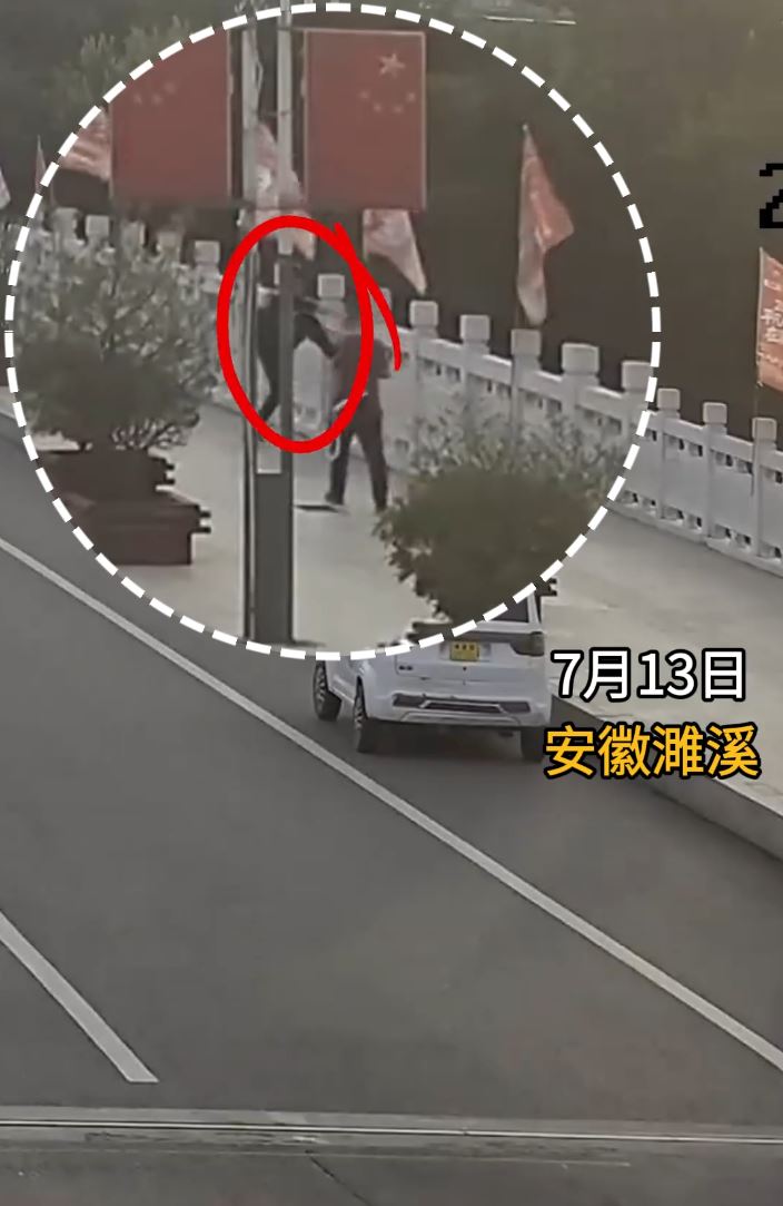 71歲「白頭阿婆」劉德芳見義勇為落河救人卻不留名便離開。