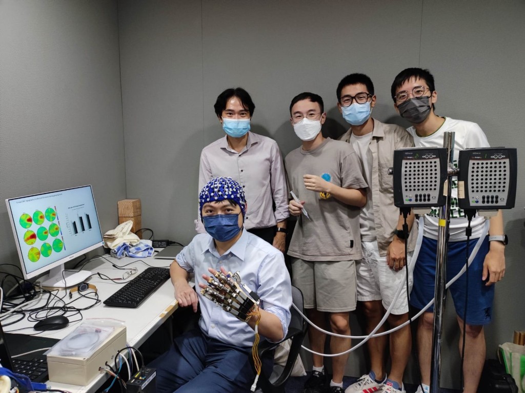 學系與多家醫療機構保持戰略合作關係,保證了研究方向的前沿性和實用性,加速了科技成果的轉化。 學系與多家醫療機構保持戰略合作關係,保證了研究方向的前沿性和實用性,加速了科技成果的轉化。