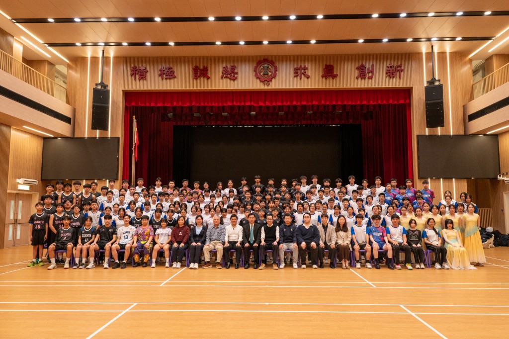 創知中學體藝團隊合影。