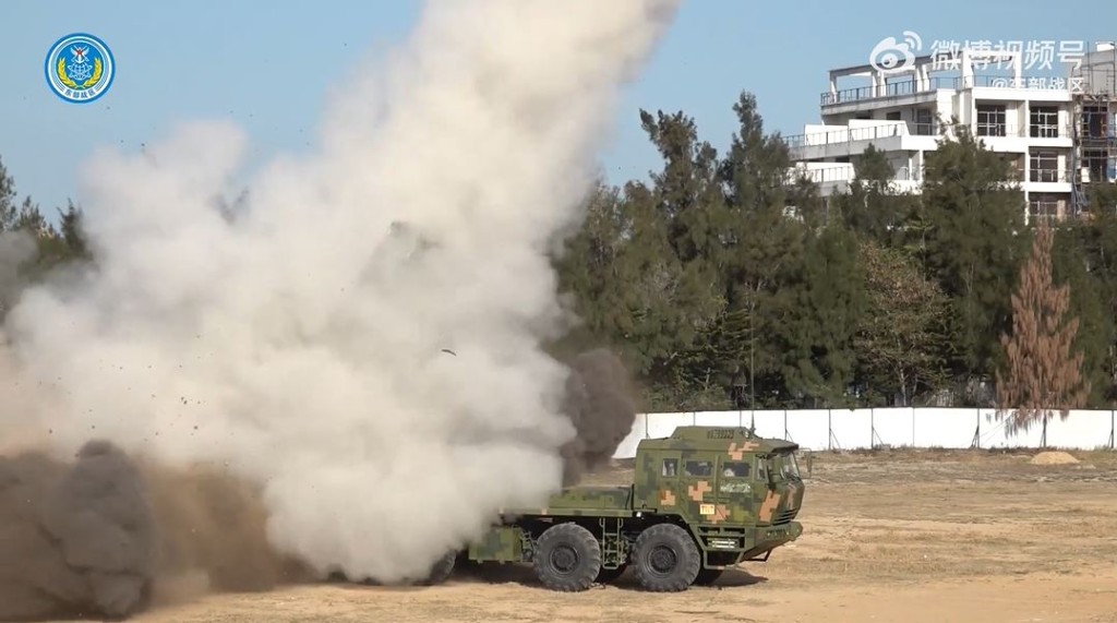 東部戰區展示在台海的實彈演習情況。