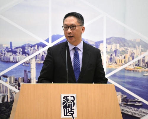 袁國強明日出發前往深圳。資料圖片