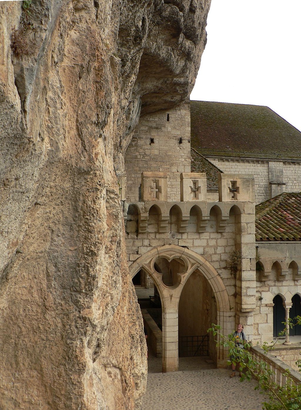 中世紀小鎮羅卡馬杜爾（Rocamadour）。 Wikimedia Commons