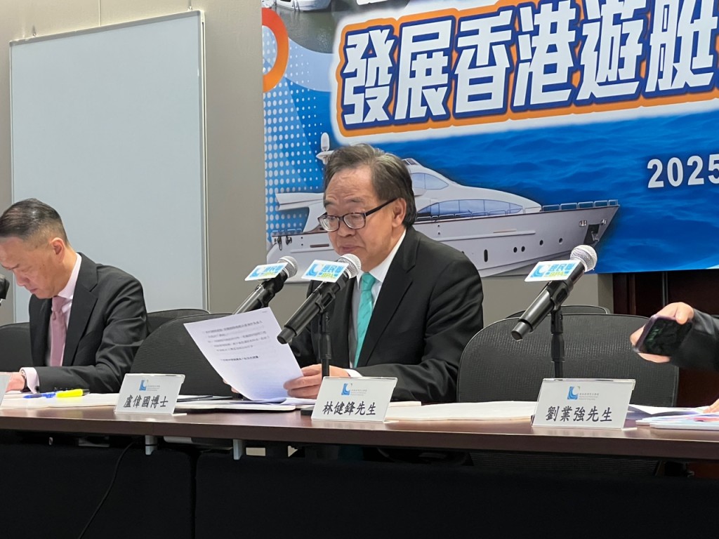 盧偉國認為香港有必要打造灣區遊艇樞紐。李惠微攝 盧偉國認為香港有必要打造灣區遊艇樞紐。李惠微攝