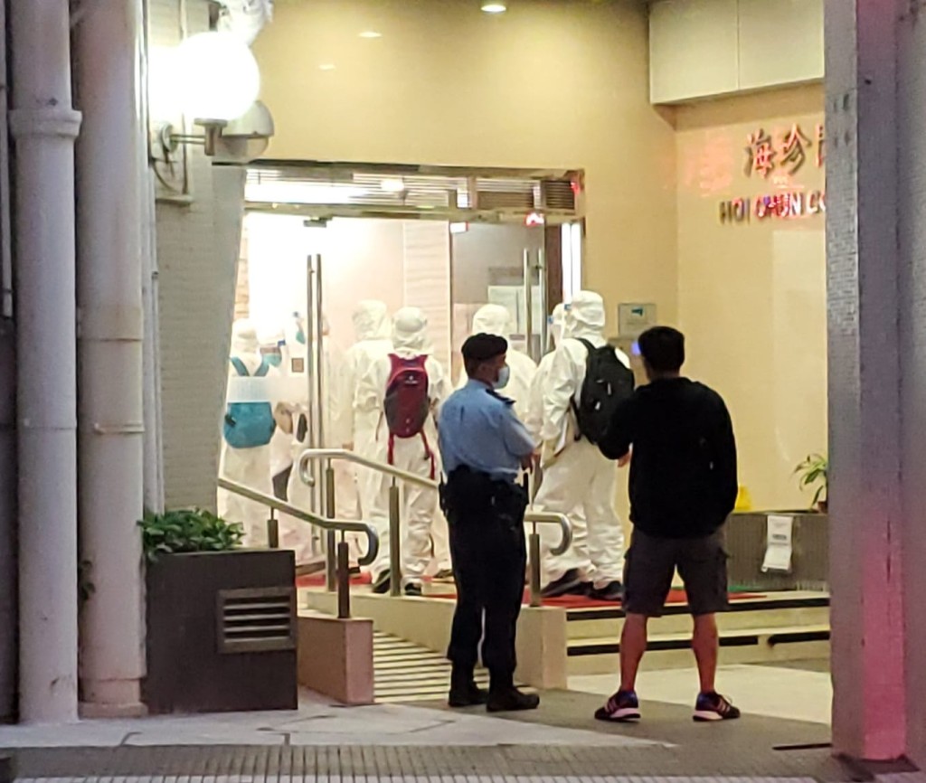 当局围封香港仔中心海珍阁及海珠阁。