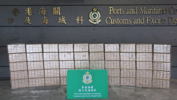 海關周二檢獲100萬支懷疑私煙。政府新聞處圖片