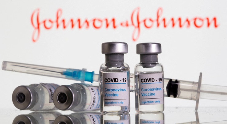 美國CDC因應強生疫苗的血栓疑慮,呼籲民眾如有其他選擇,應免接種這款疫苗。路透社資料圖片