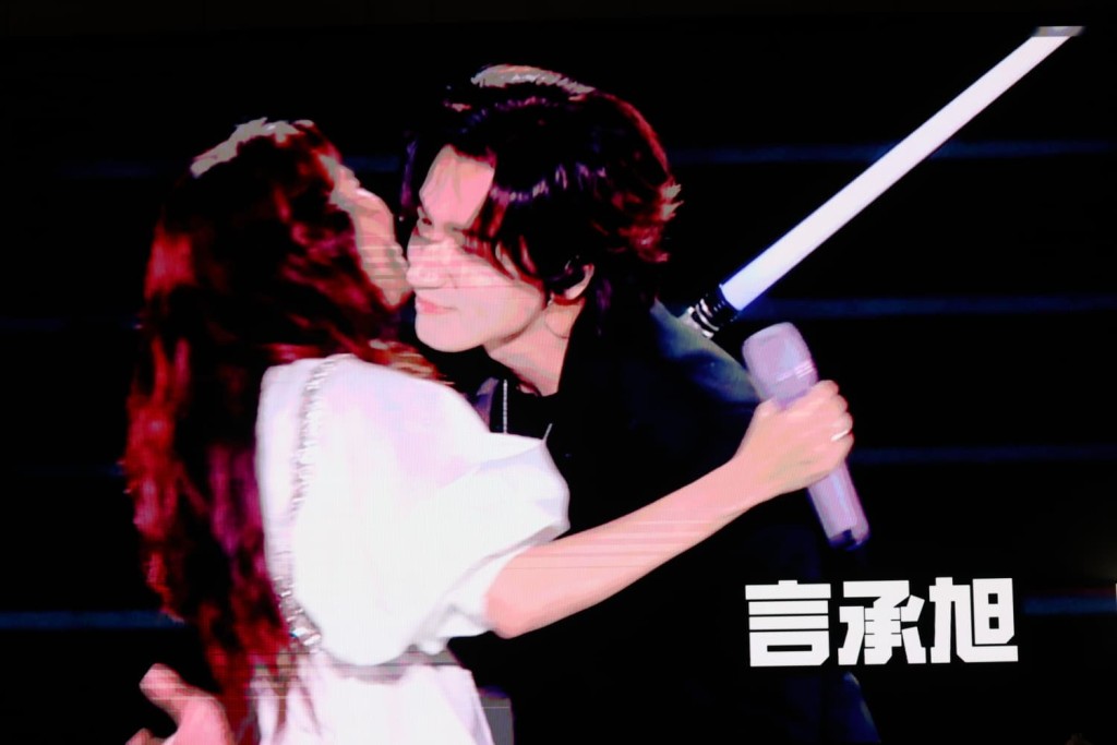 莫文蔚12站巡唱演出，有嘉賓言承旭。