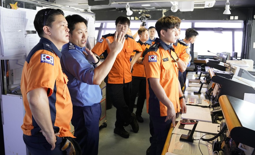 代表團參與專業飛機滅火救援課程及技術交流。 代表團參與專業飛機滅火救援課程及技術交流。