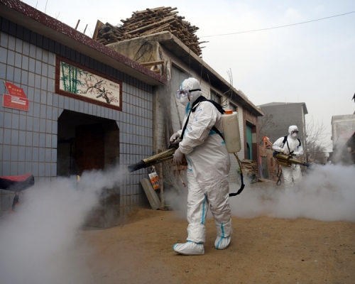 河北省爆本土疫情，当局宣布石家庄市进入战时状态。新华社图片