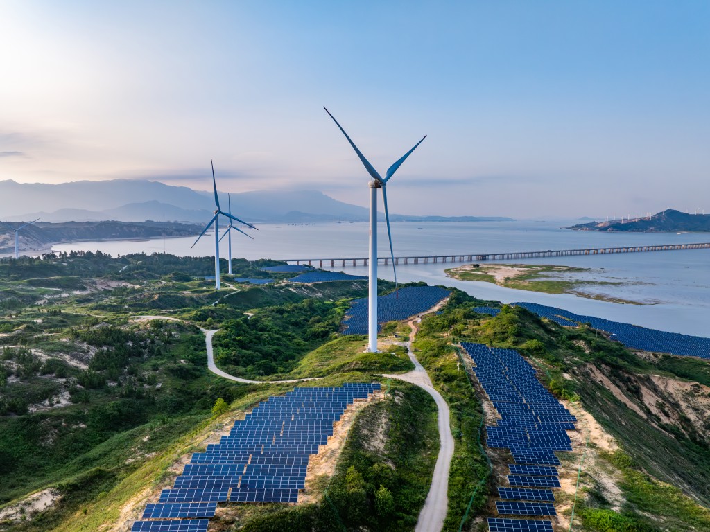 受惠於馬年火旺,能源屬火表現最為亮麗。 受惠於馬年火旺,能源屬火表現最為亮麗。