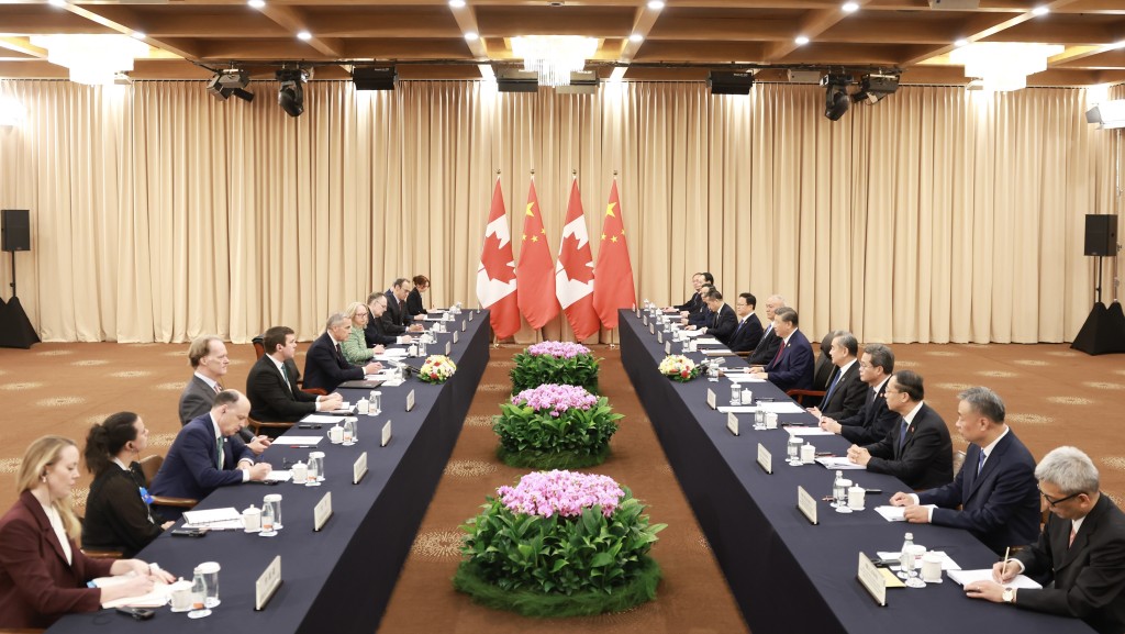 習近平晤加拿大總理卡尼。 新華社 習近平晤加拿大總理卡尼。 新華社