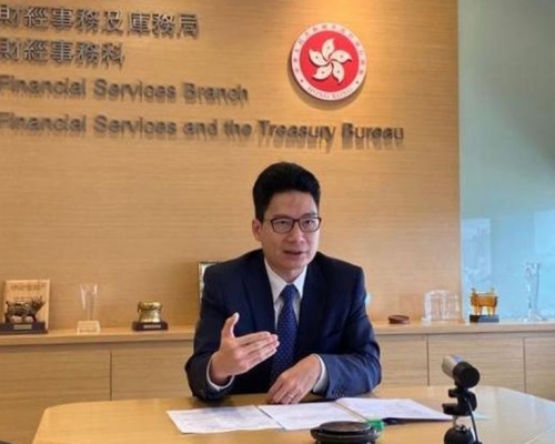 陳浩濂推銷香港視像環球開會。
