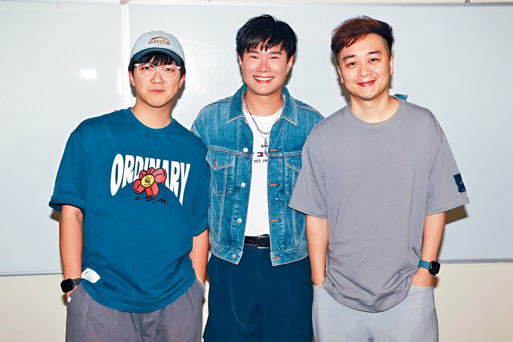 張與辰（中）希望年底前再出新歌。