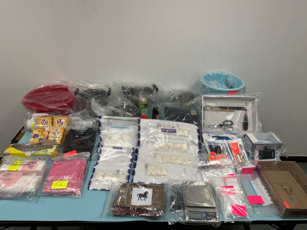 檢獲的毒品市值共約98萬元。