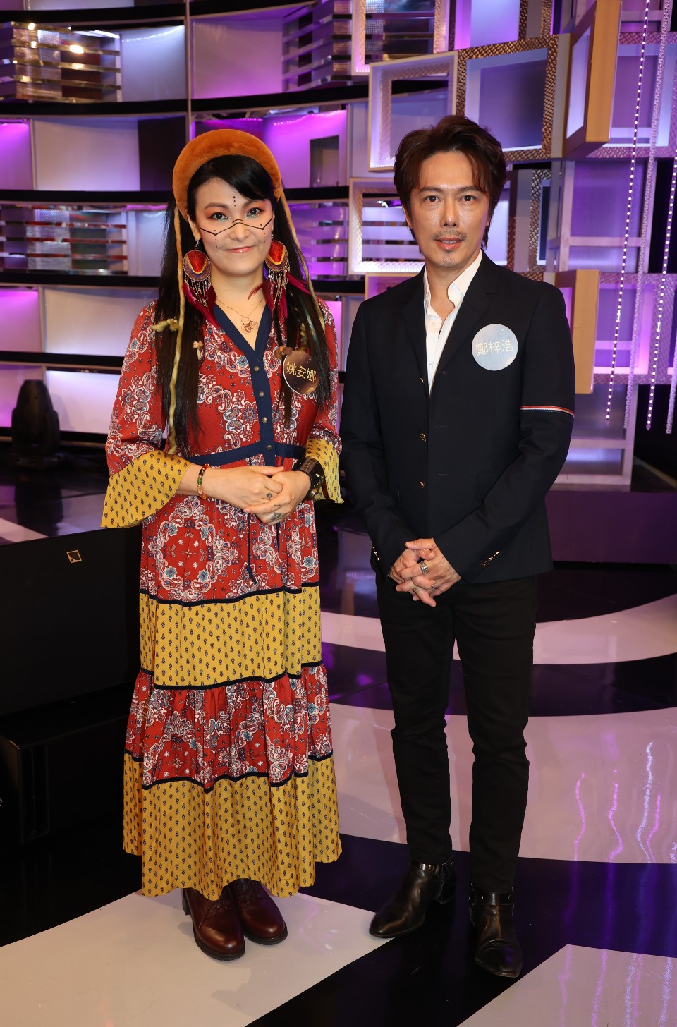 姚安娜与郑梓浩都是前歌手。