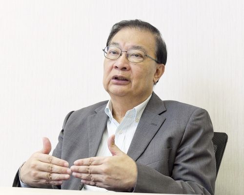 譚耀宗呼籲，大學生不應以身試法。資料圖片