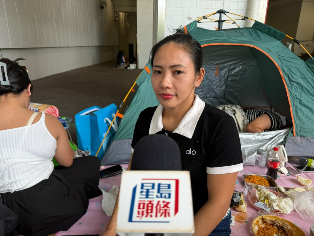 外傭Jona表示,香港很難找到有瓦遮頭的私人空間。 外傭Jona表示,香港很難找到有瓦遮頭的私人空間。