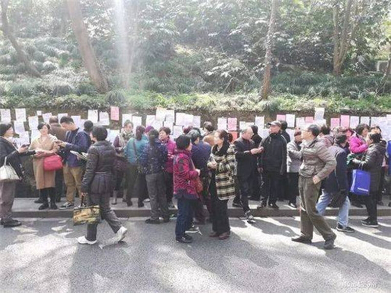 杭州萬松嶺書院，是杭州人相親的聚集地之一。（網圖）