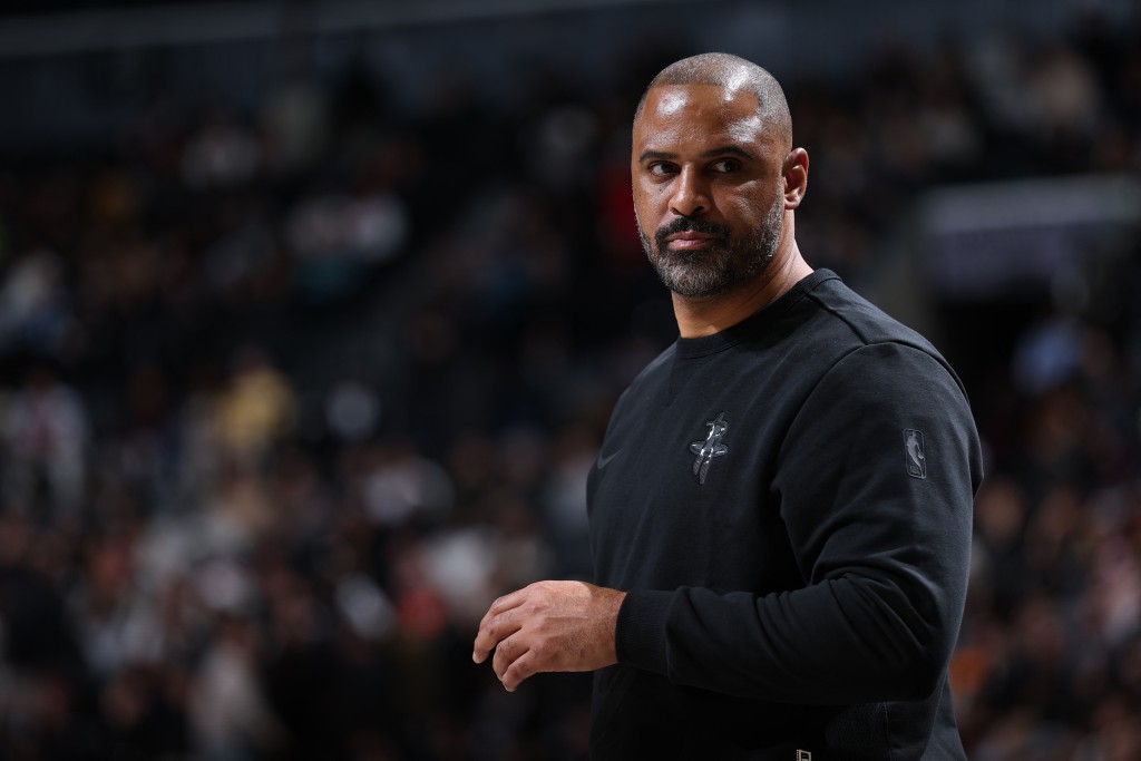 火箭主帅乌度卡回应再次第4节失守直言球队太软弱。AFP