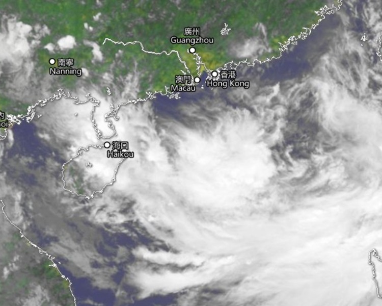 位於南海北部的低壓區已增強為熱帶低氣壓。