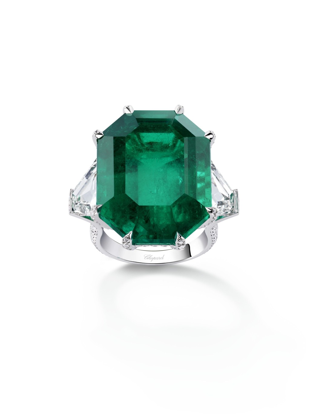 Red Carpet系列巨型绿宝石指环。（Chopard）