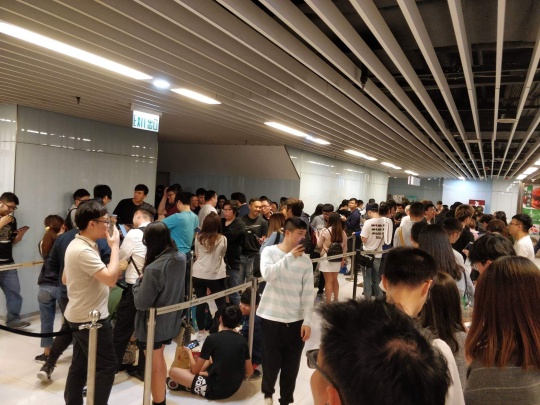 尖沙嘴戲院現人龍。網上圖片