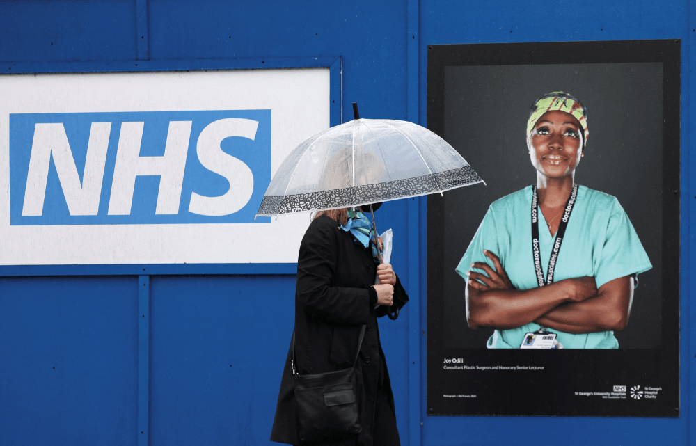 英國國民保健署認為收緊移民政策或會阻礙醫護人員試圖來到英國。 路透社