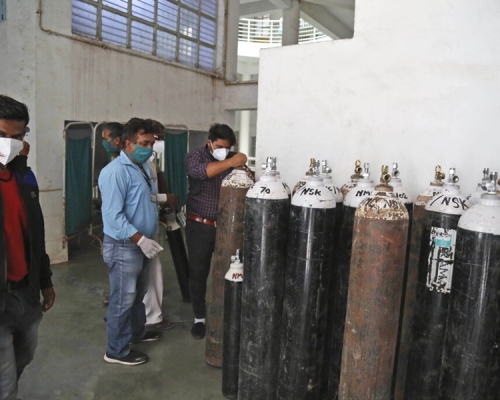 印度醫院氧氣儲存罐洩漏。AP
