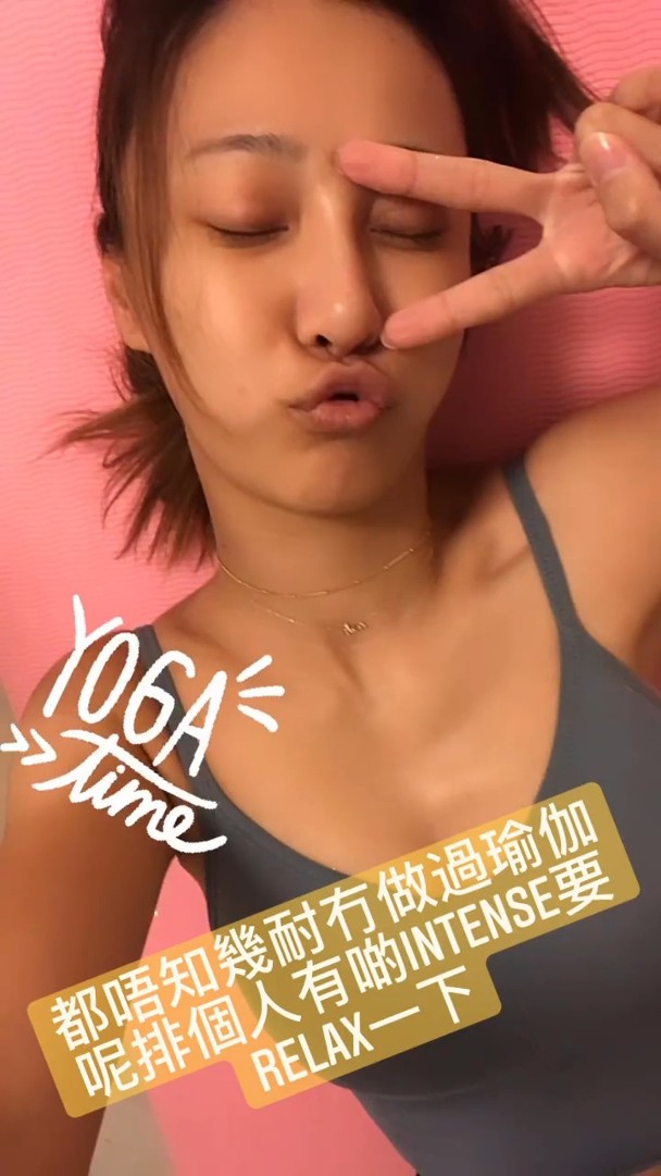 好大的黑眼圈。