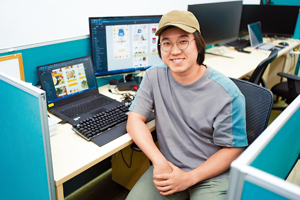 志偉在工作中找到自己的興趣與成就感，他建議年輕人可透過ERB課程探尋自己的工作興趣和發展方向。