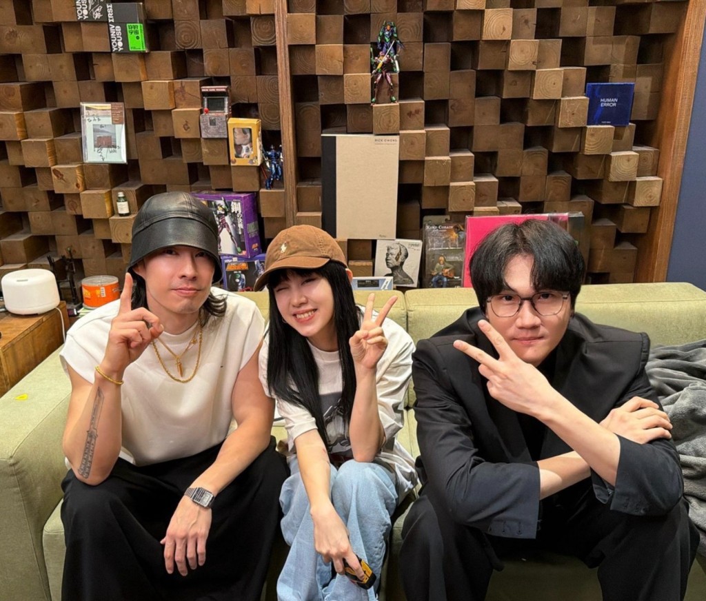 吳建豪接受宇宙人小玉、白安Podcast節目《一個路人經過》訪問,讓外界了解他的不同面向與音樂。 吳建豪接受宇宙人小玉、白安Podcast節目《一個路人經過》訪問,讓外界了解他的不同面向與音樂。