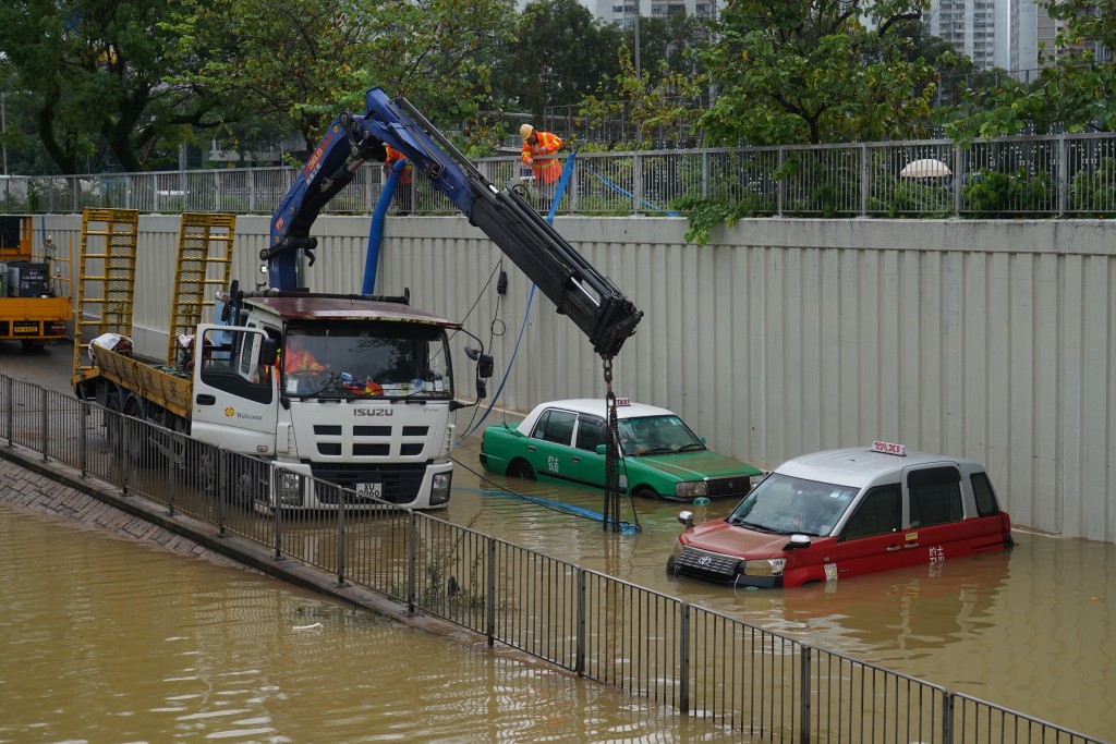 大埔南運路水浸情況嚴重。