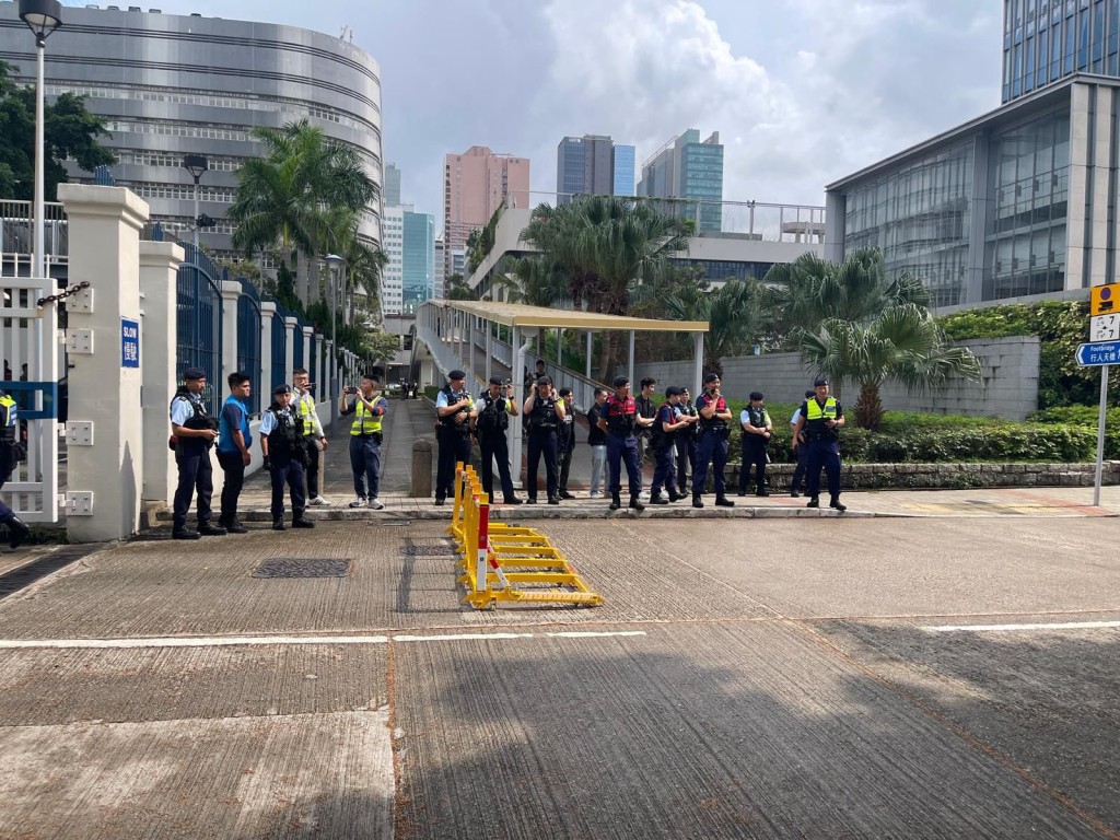 警方於輔警總部演練。香港警察FB 警方於輔警總部演練。香港警察FB
